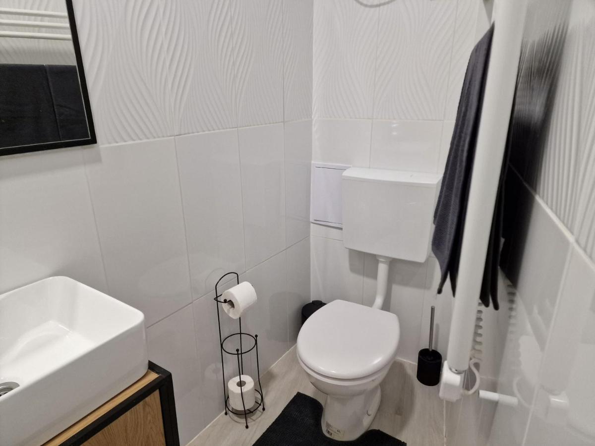 Schmidt Apartman Miskolc Belvarosaban Extérieur photo